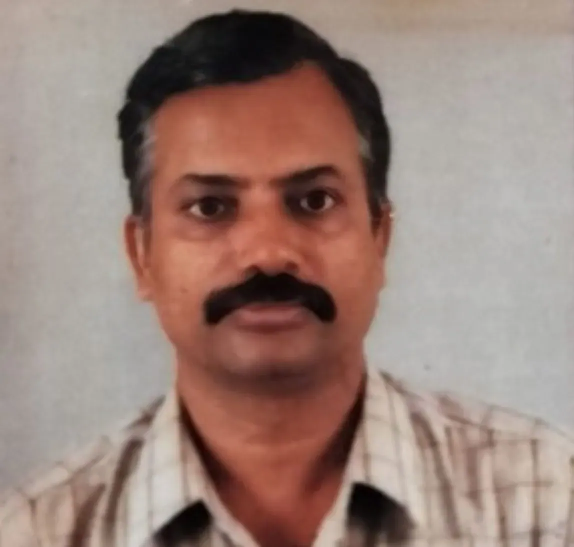 Dr. Ravindra Kumar Dhummawad